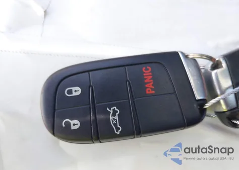 2015 Dodge Challenger Sxt z USA, uszkodzony, nr VIN 2C3CDZAG1FH822526